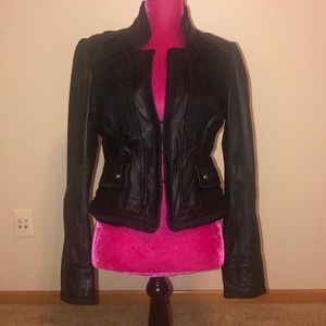 Fitted Hook and Eye Closure Embroidered Blazer